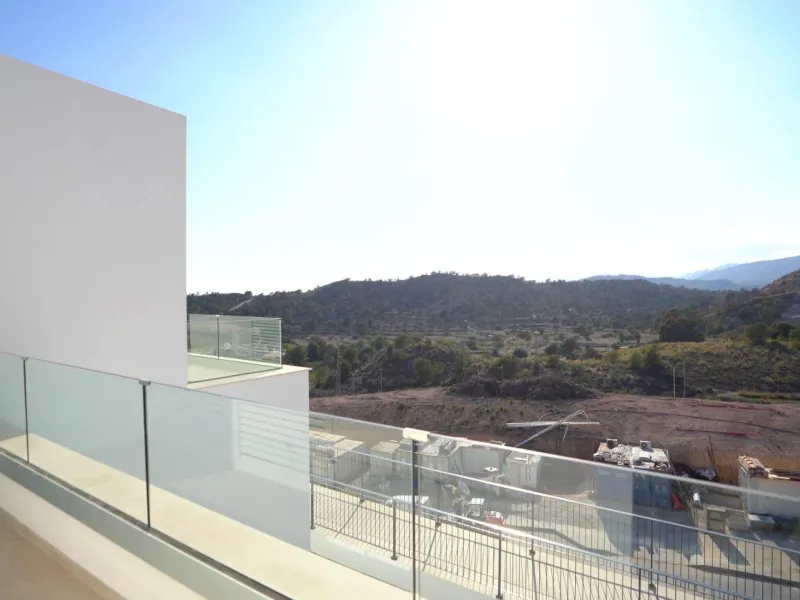 Ático Dúplex de Lujo en Finestrat con Vistas Espectaculares al Mar 🌴