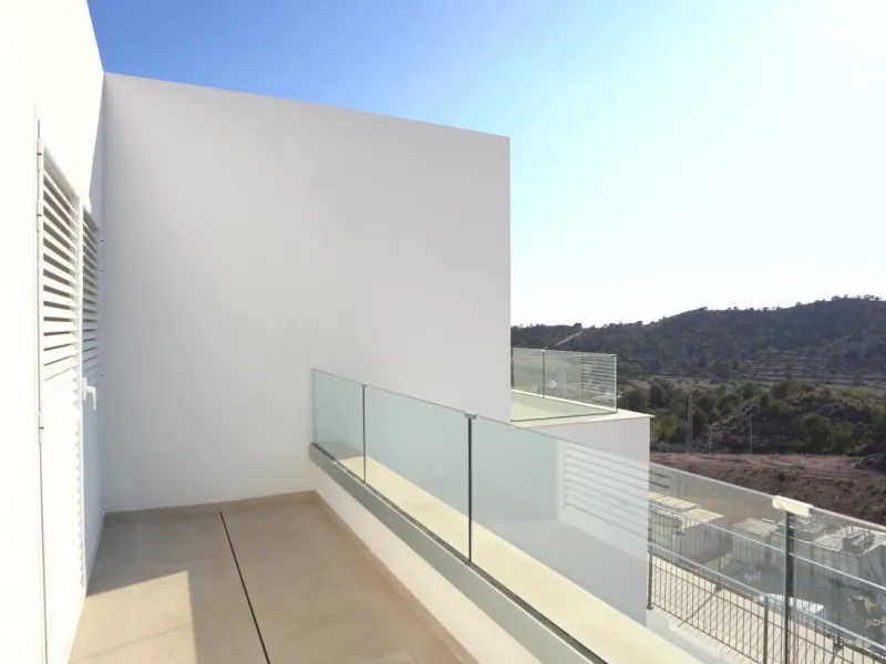 Ático Dúplex de Lujo en Finestrat con Vistas Espectaculares al Mar 🌴