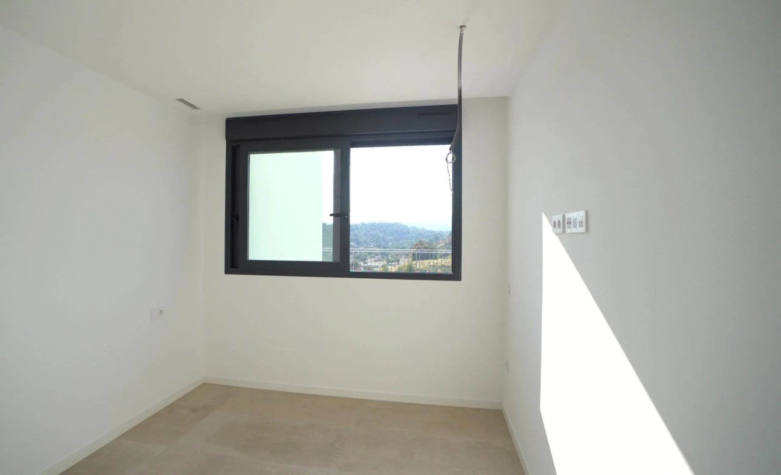 Ático Dúplex de Lujo en Finestrat con Vistas Espectaculares al Mar 🌴