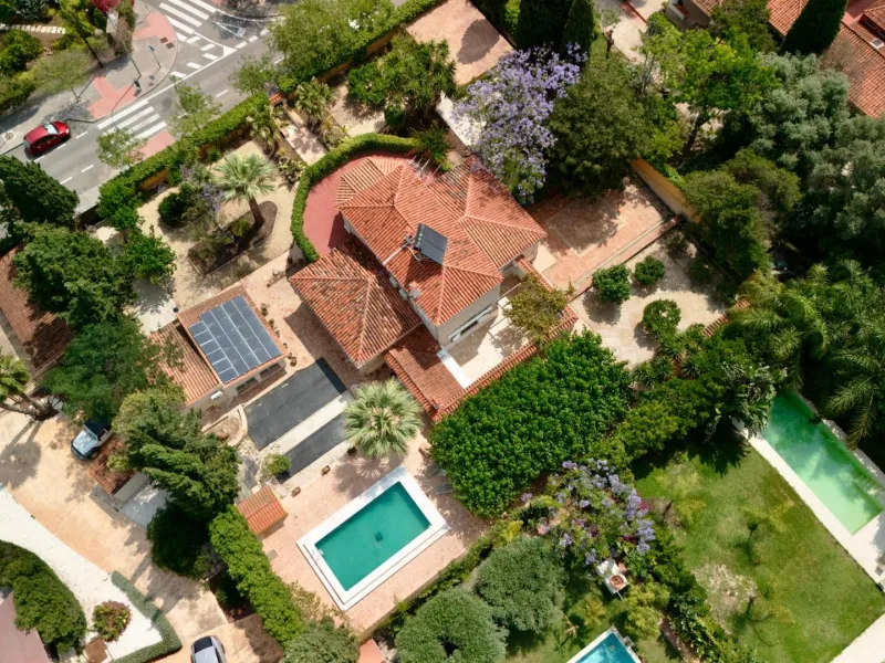Exclusive Villa Surrounded by Nature in Alicante
