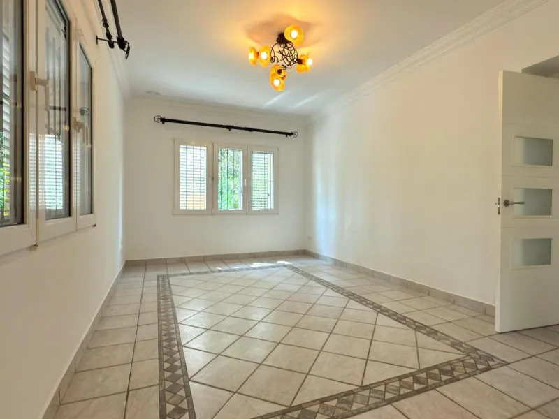 Exclusive Villa Surrounded by Nature in Alicante