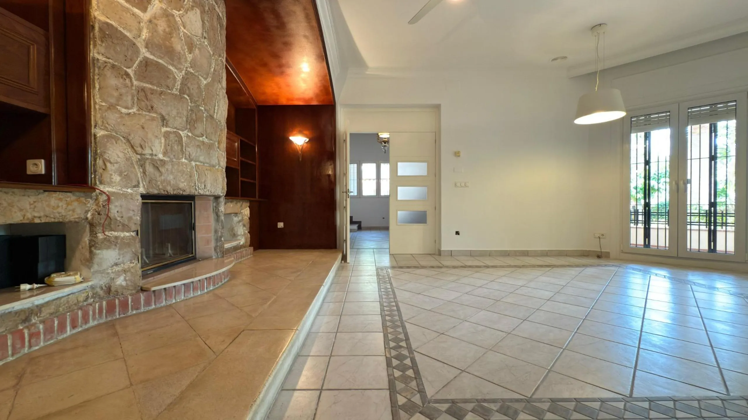 Exclusive Villa Surrounded by Nature in Alicante