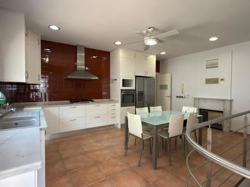 Exclusive Villa Surrounded by Nature in Alicante