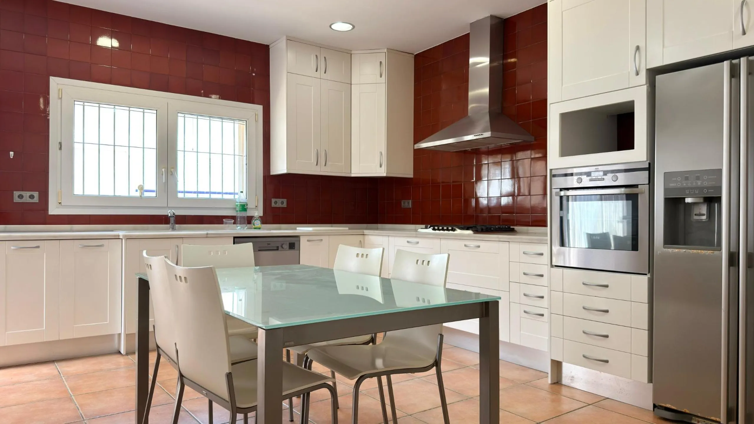 Exclusive Villa Surrounded by Nature in Alicante