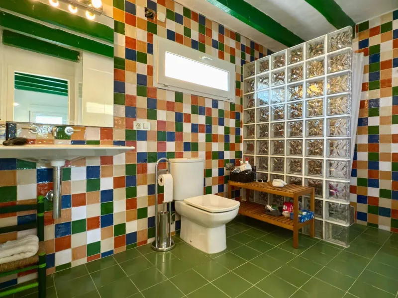 Exclusive Villa Surrounded by Nature in Alicante