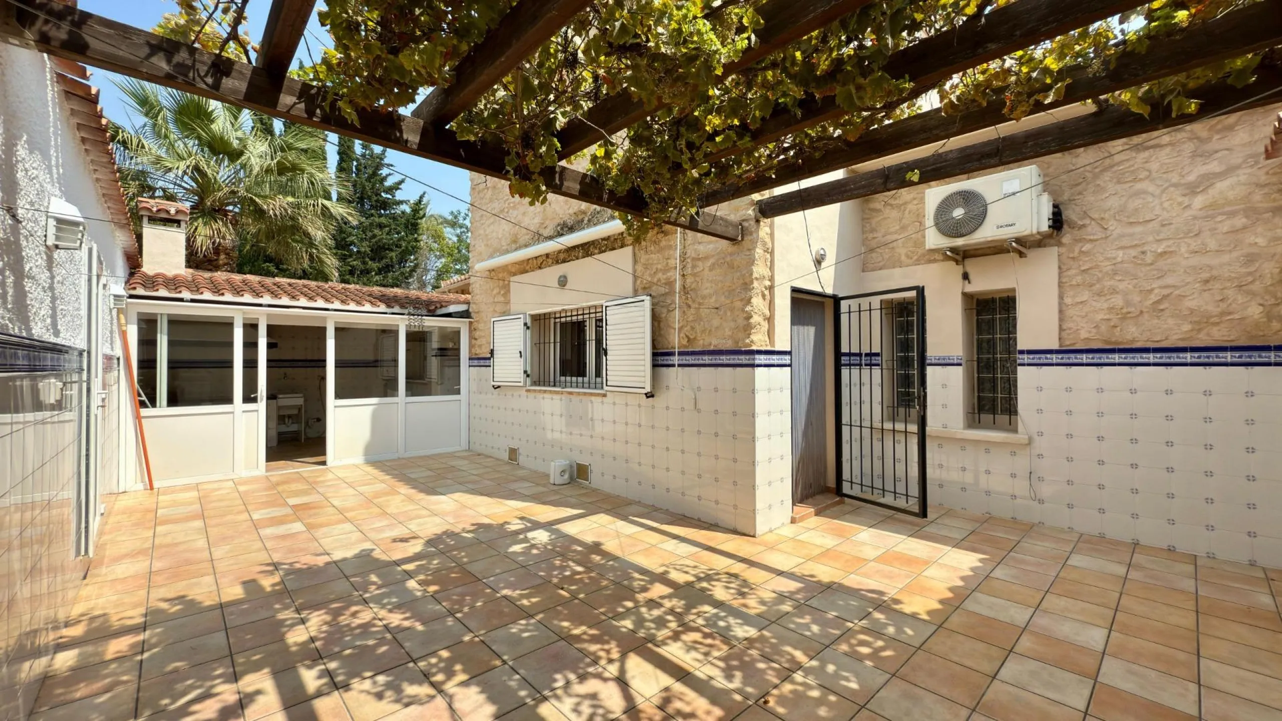 Exclusive Villa Surrounded by Nature in Alicante