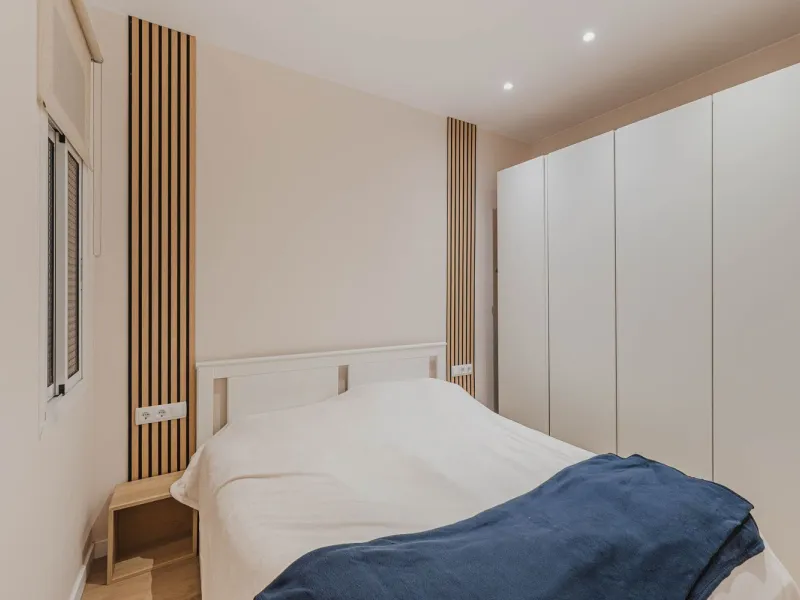Newly Renovated Apartment with Balcony in Nova Esquerra de l’Eixample, Barcelona