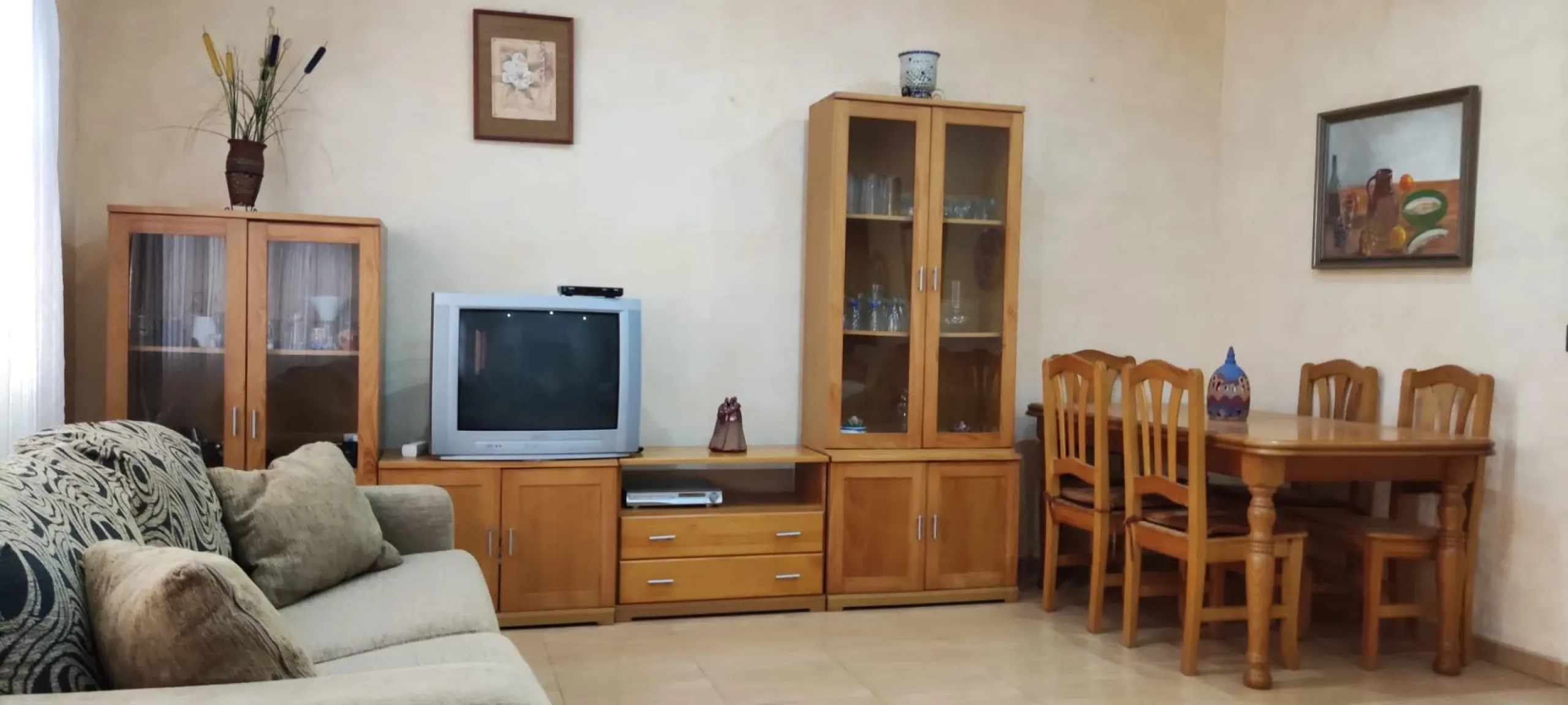 Casa en el Centro de Torrevieja: Comodidad y Cercanía a la Playa 3 hab 2 baños