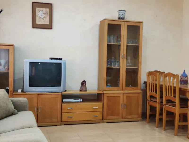 Casa en el Centro de Torrevieja: Comodidad y Cercanía a la Playa 3 hab 2 baños