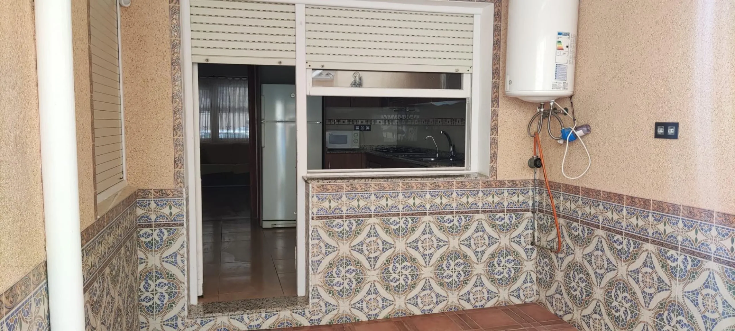 Casa en el Centro de Torrevieja: Comodidad y Cercanía a la Playa 3 hab 2 baños