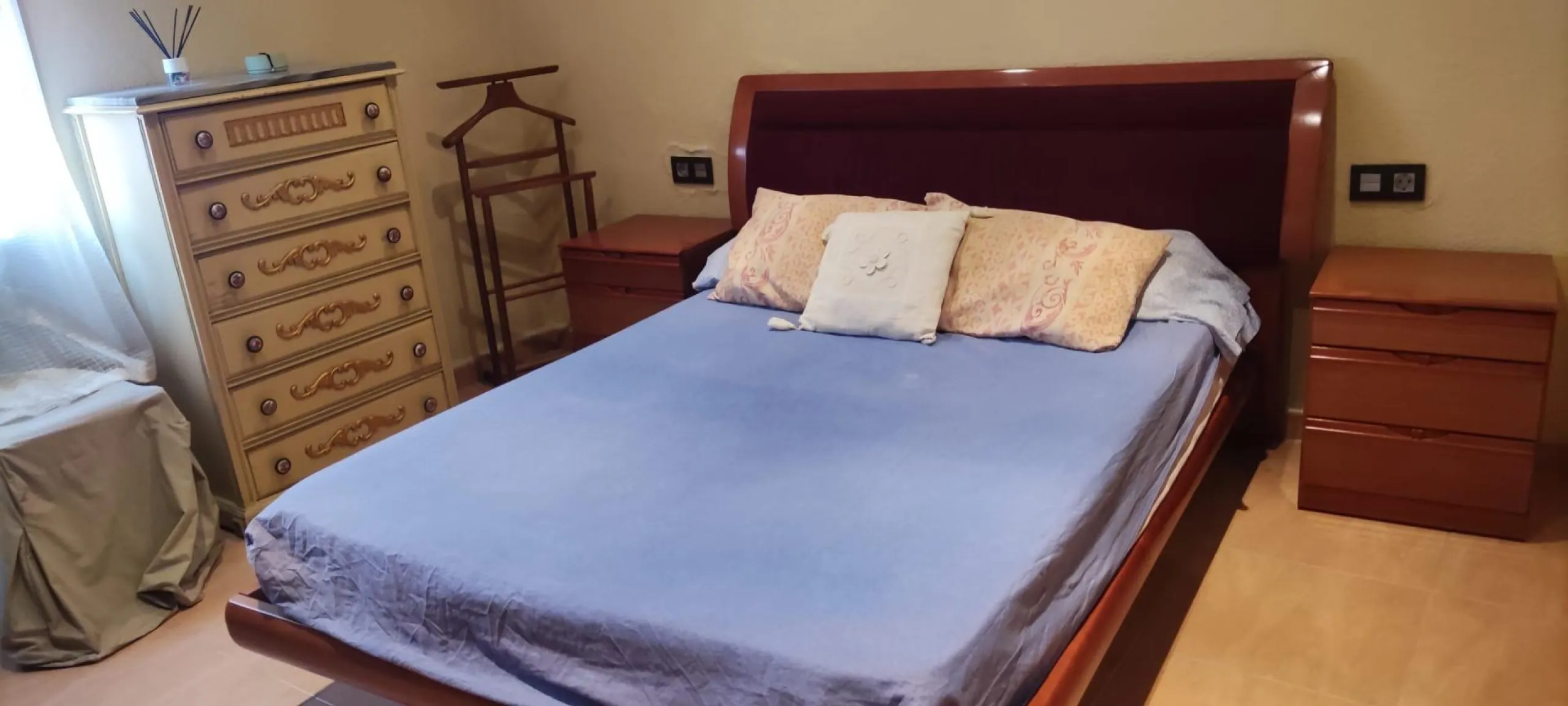 Casa en el Centro de Torrevieja: Comodidad y Cercanía a la Playa 3 hab 2 baños