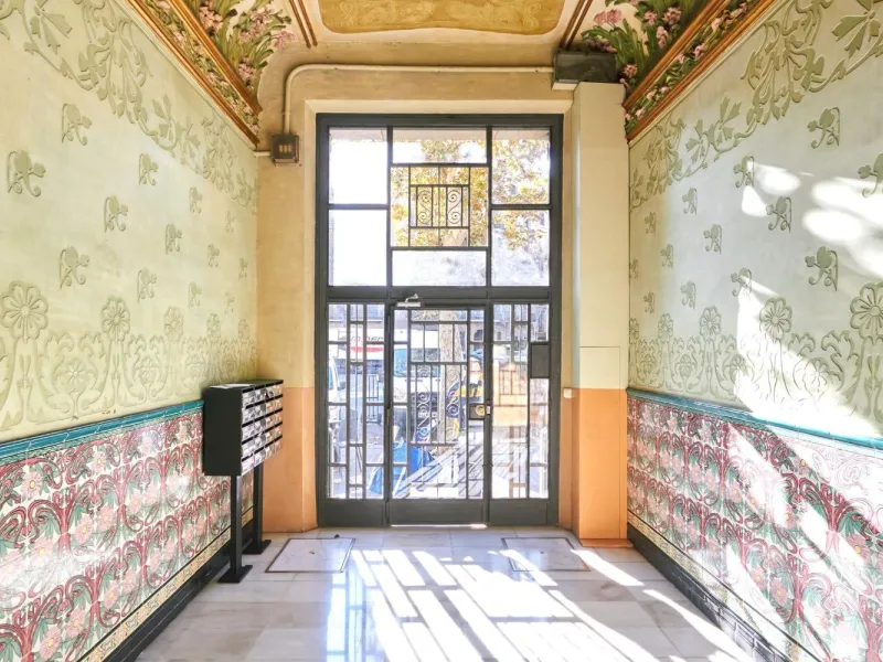 Renovated Charming Apartment in Eixample, Barcelona