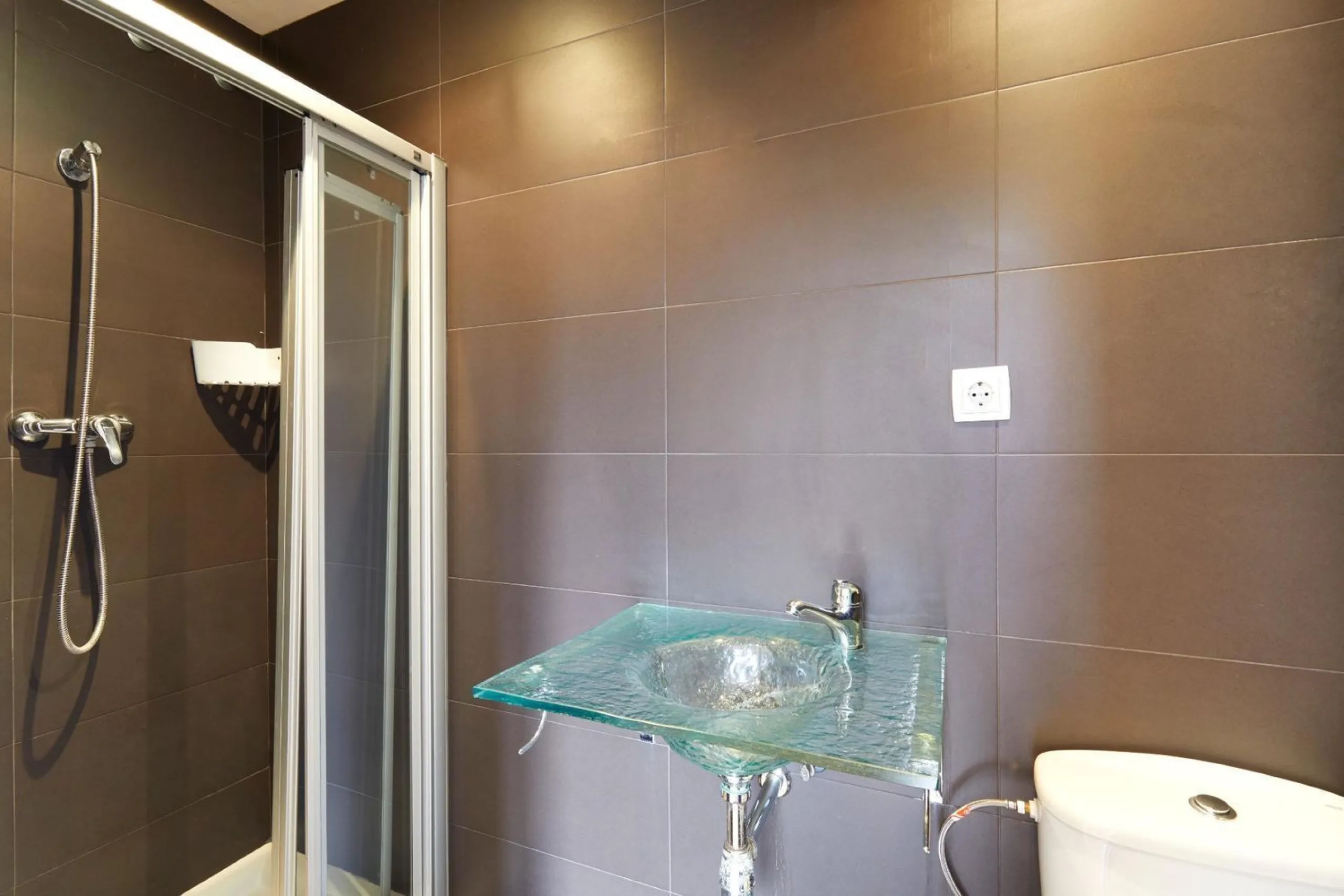 Renovated Charming Apartment in Eixample, Barcelona