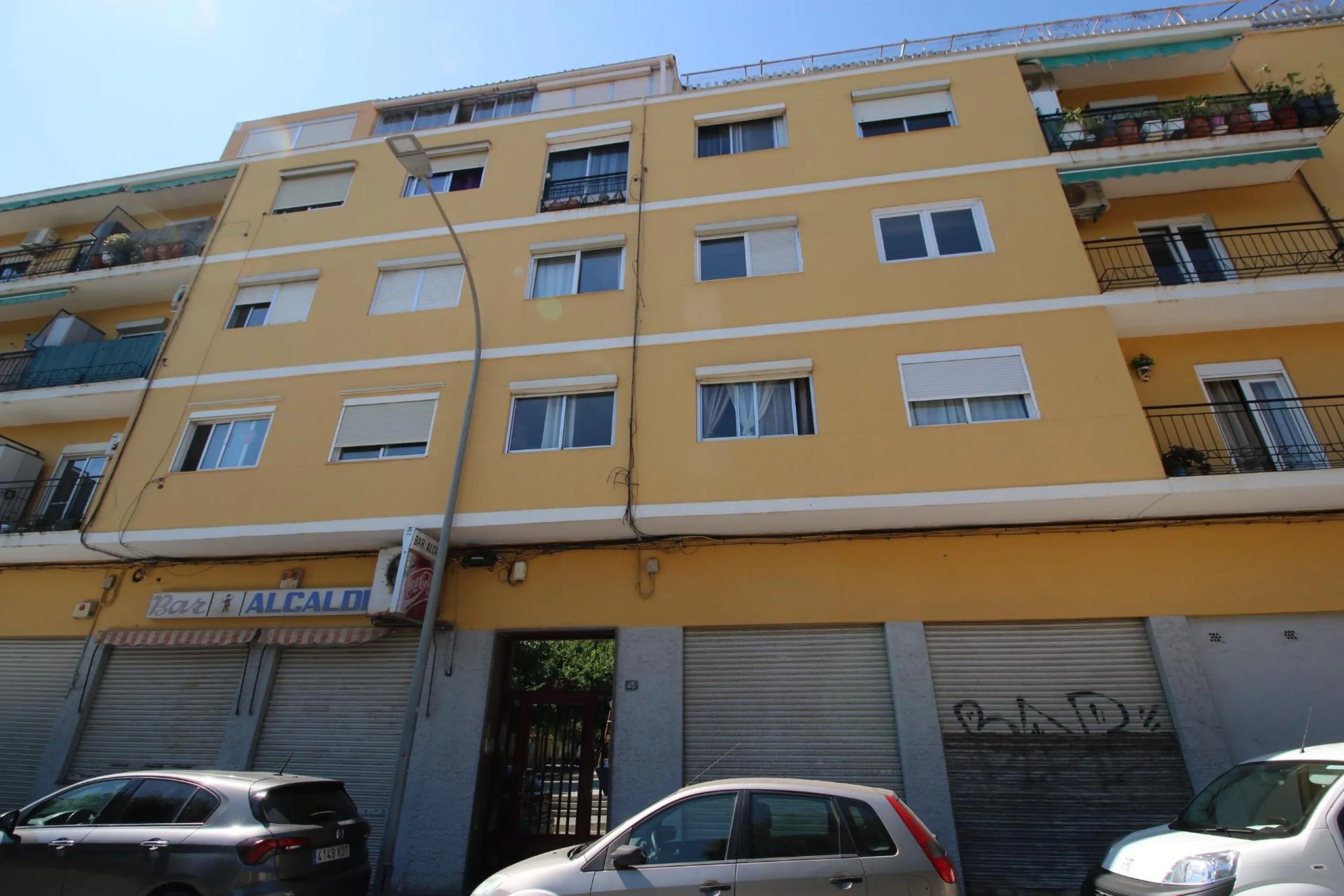 VIVIENDA OKUPADA SIN POSIBILIDAD DE VISITA.