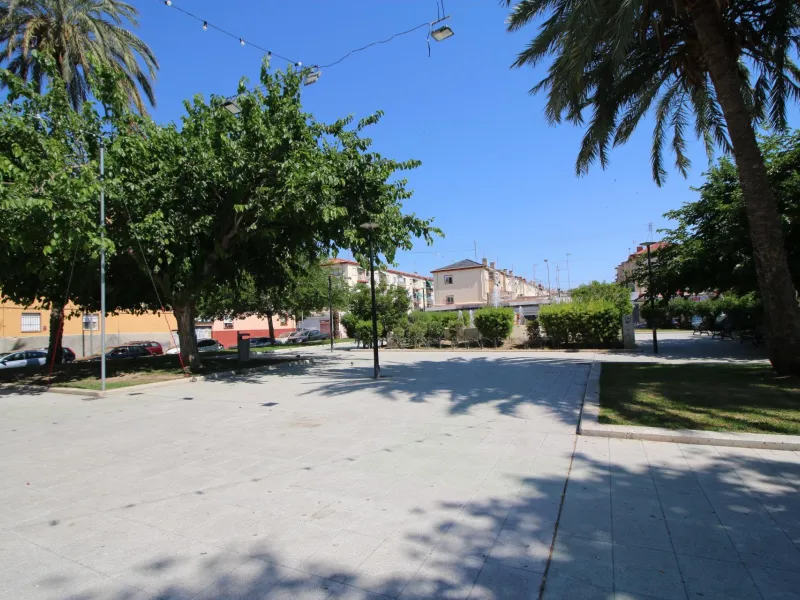 VIVIENDA OKUPADA SIN POSIBILIDAD DE VISITA.