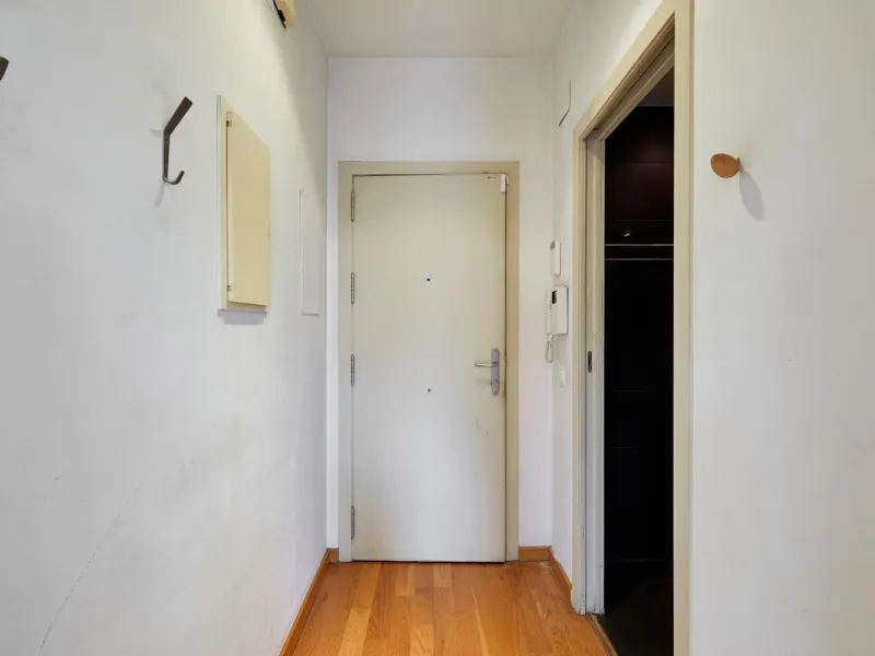 Renovated Charming Apartment in Eixample, Barcelona