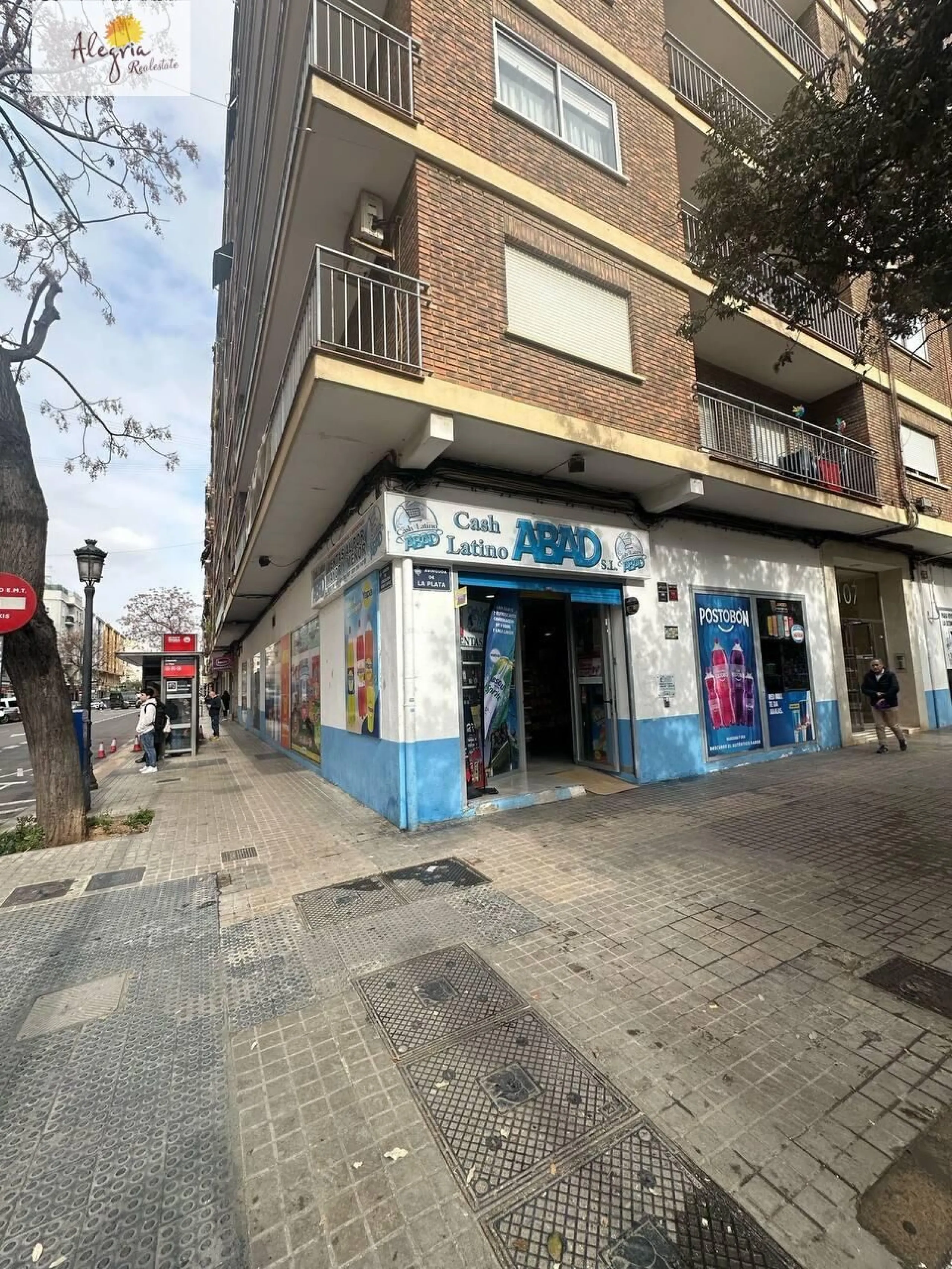 Commercial Premises for Sale in One of the Best Areas of Valencia