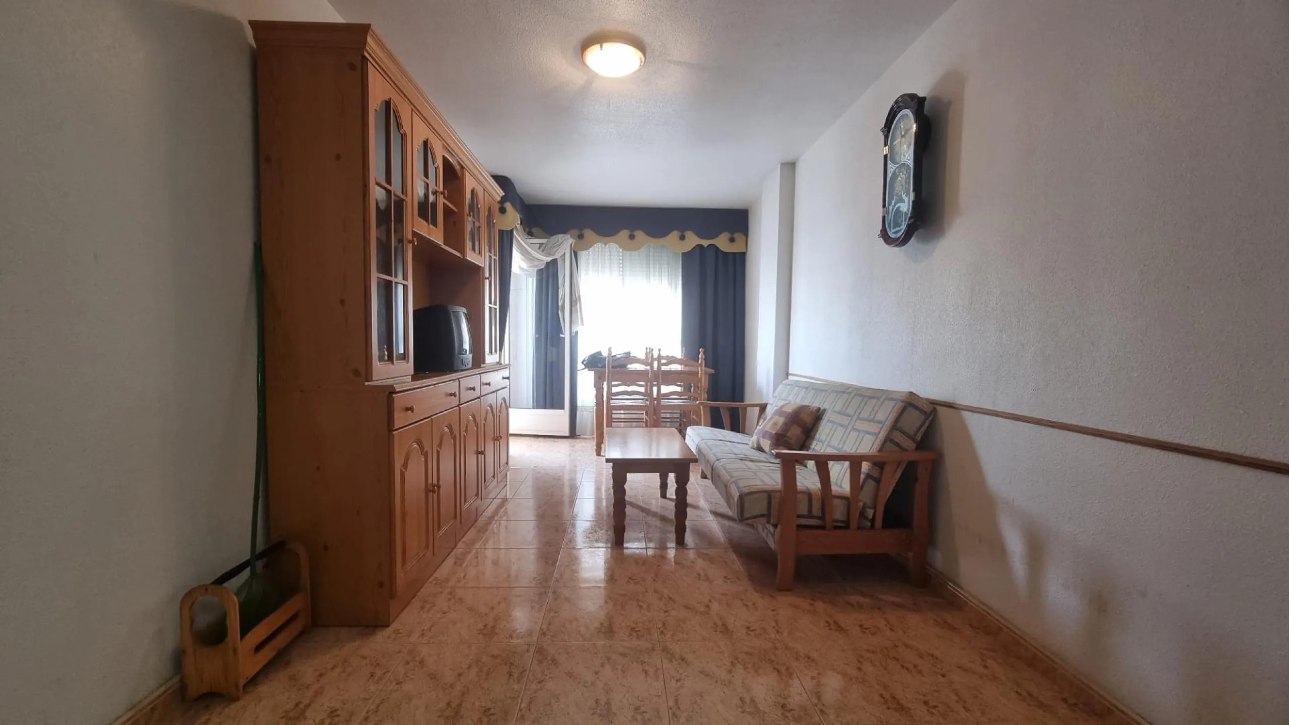 Apartamento semi-nuevo en la zona mas demandada de Torrevieja !