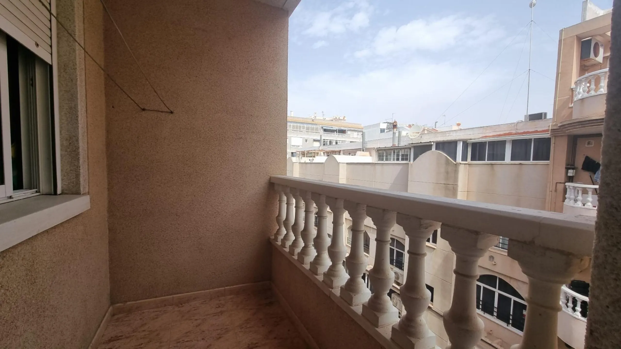 Apartamento semi-nuevo en la zona mas demandada de Torrevieja !