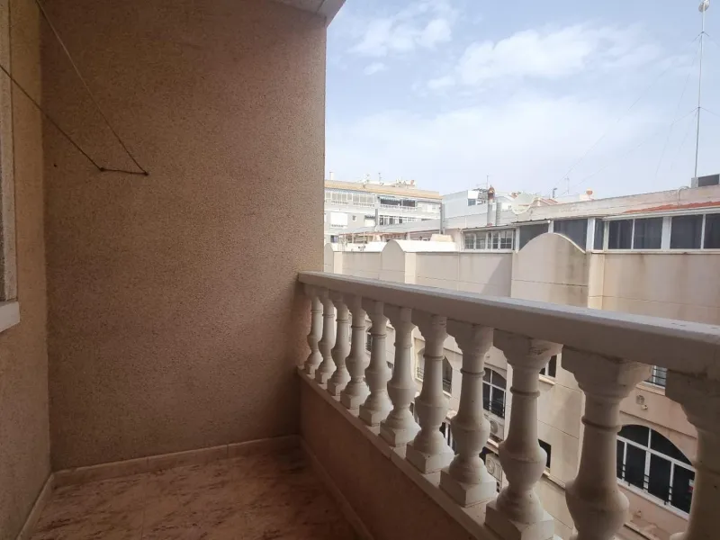 Apartamento semi-nuevo en la zona mas demandada de Torrevieja !