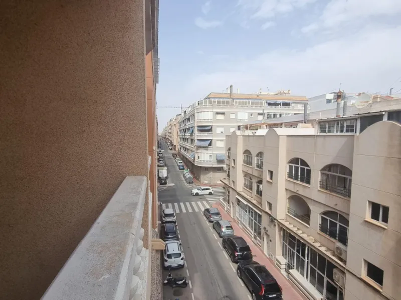 Apartamento semi-nuevo en la zona mas demandada de Torrevieja !