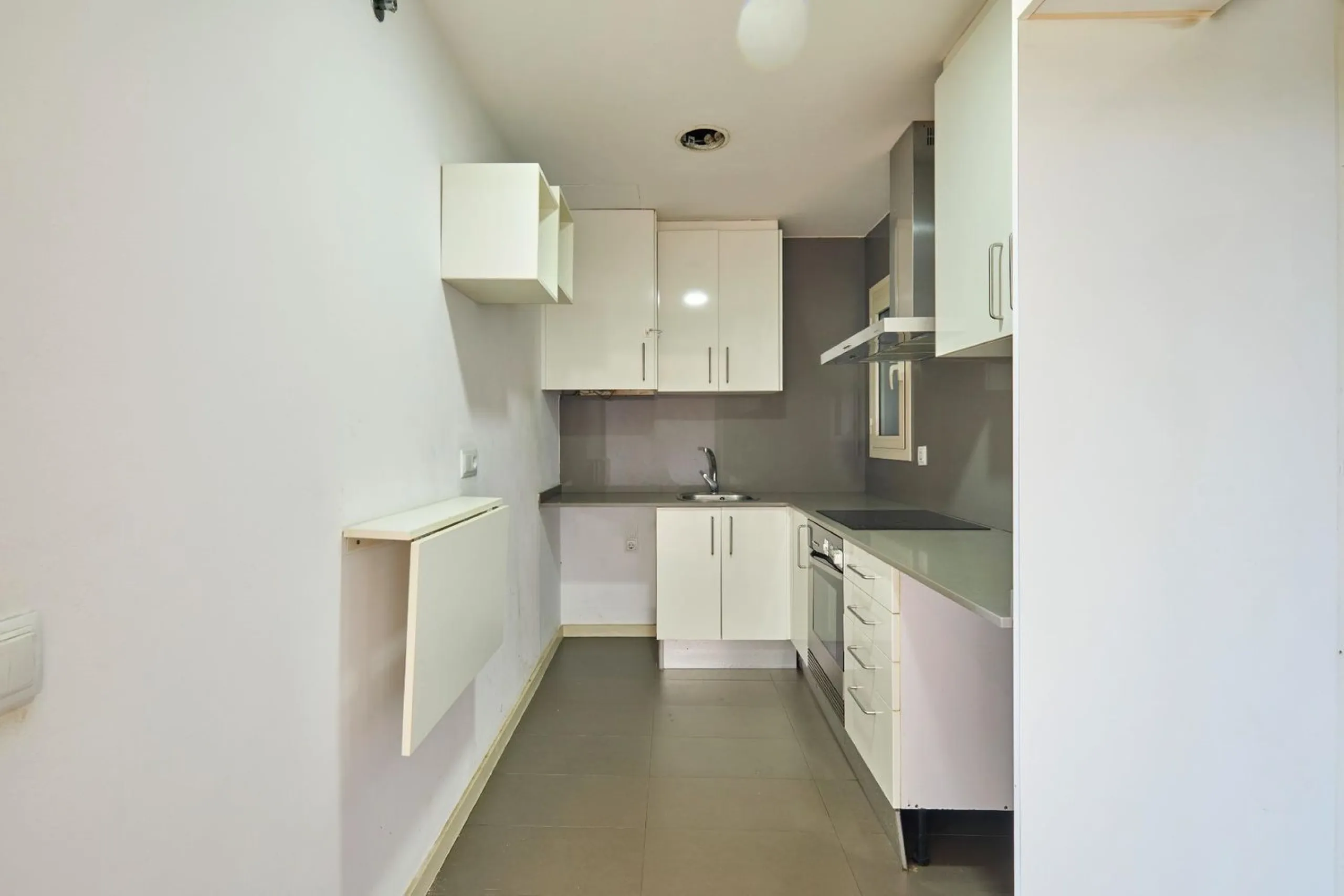 Renovated Charming Apartment in Eixample, Barcelona
