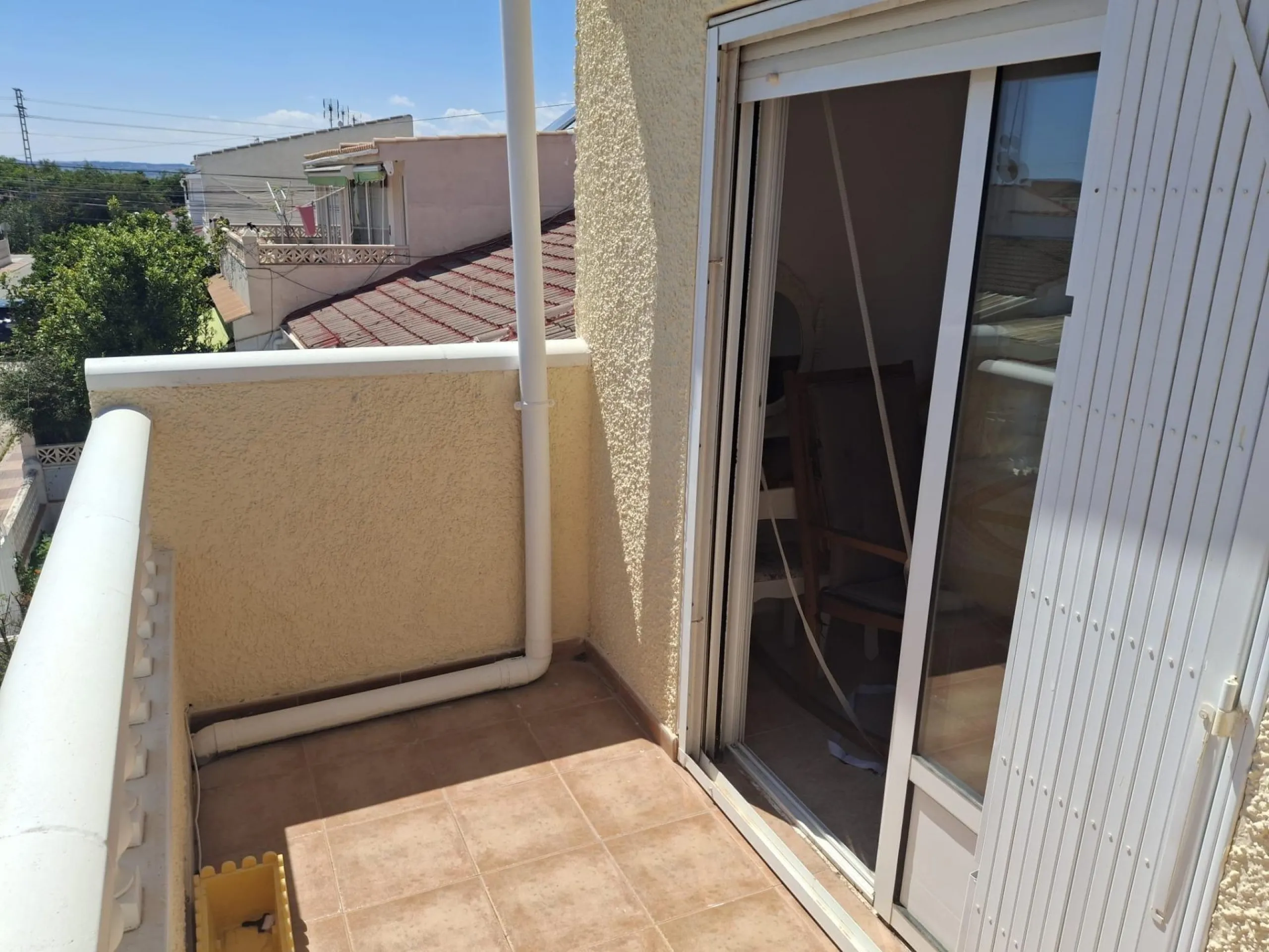 DUPLEX TRANQUILO EN EL LIMONAR
