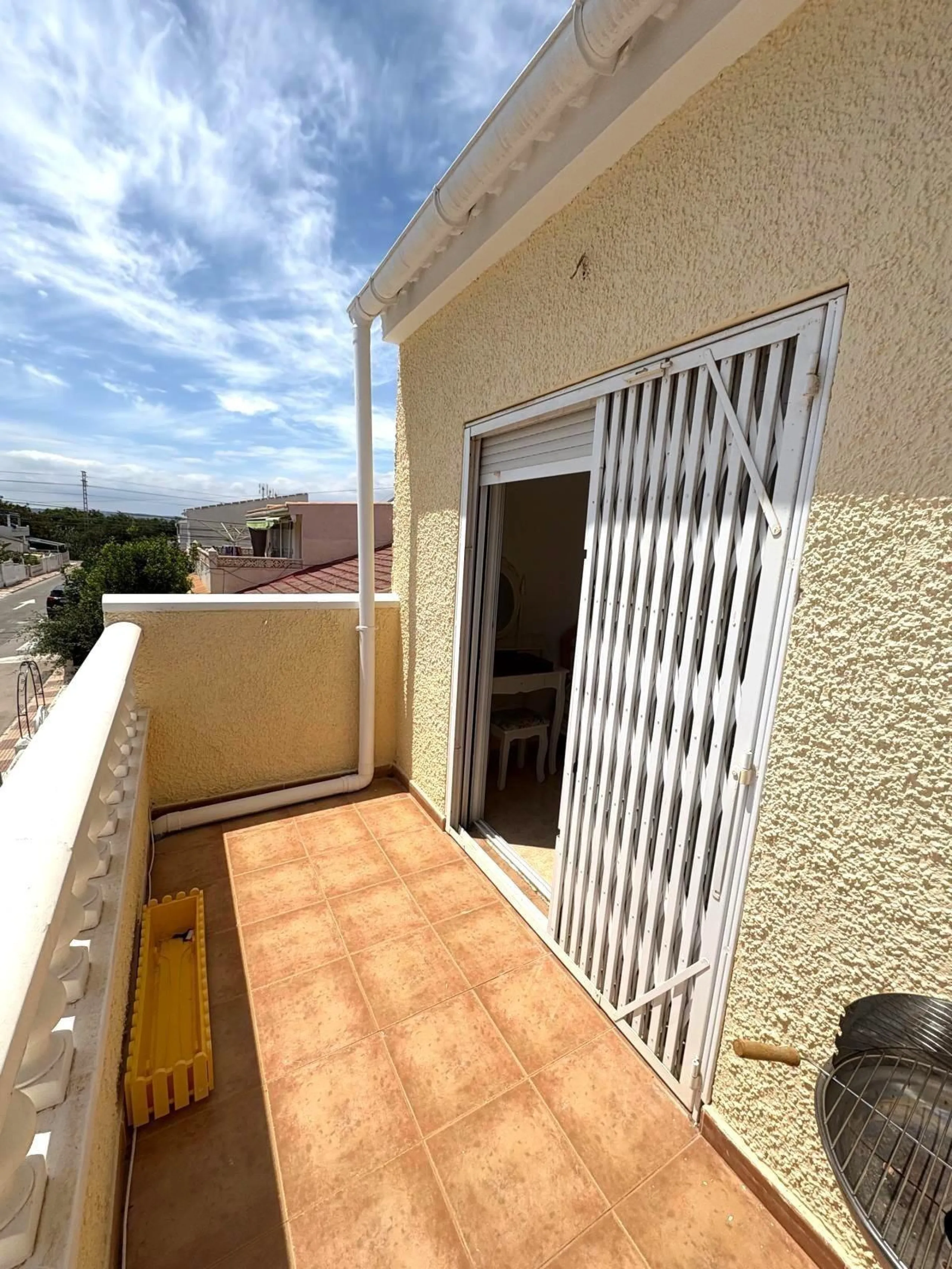 DUPLEX TRANQUILO EN EL LIMONAR