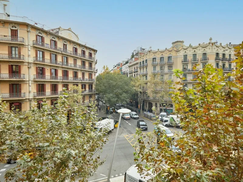 Renovated Charming Apartment in Eixample, Barcelona