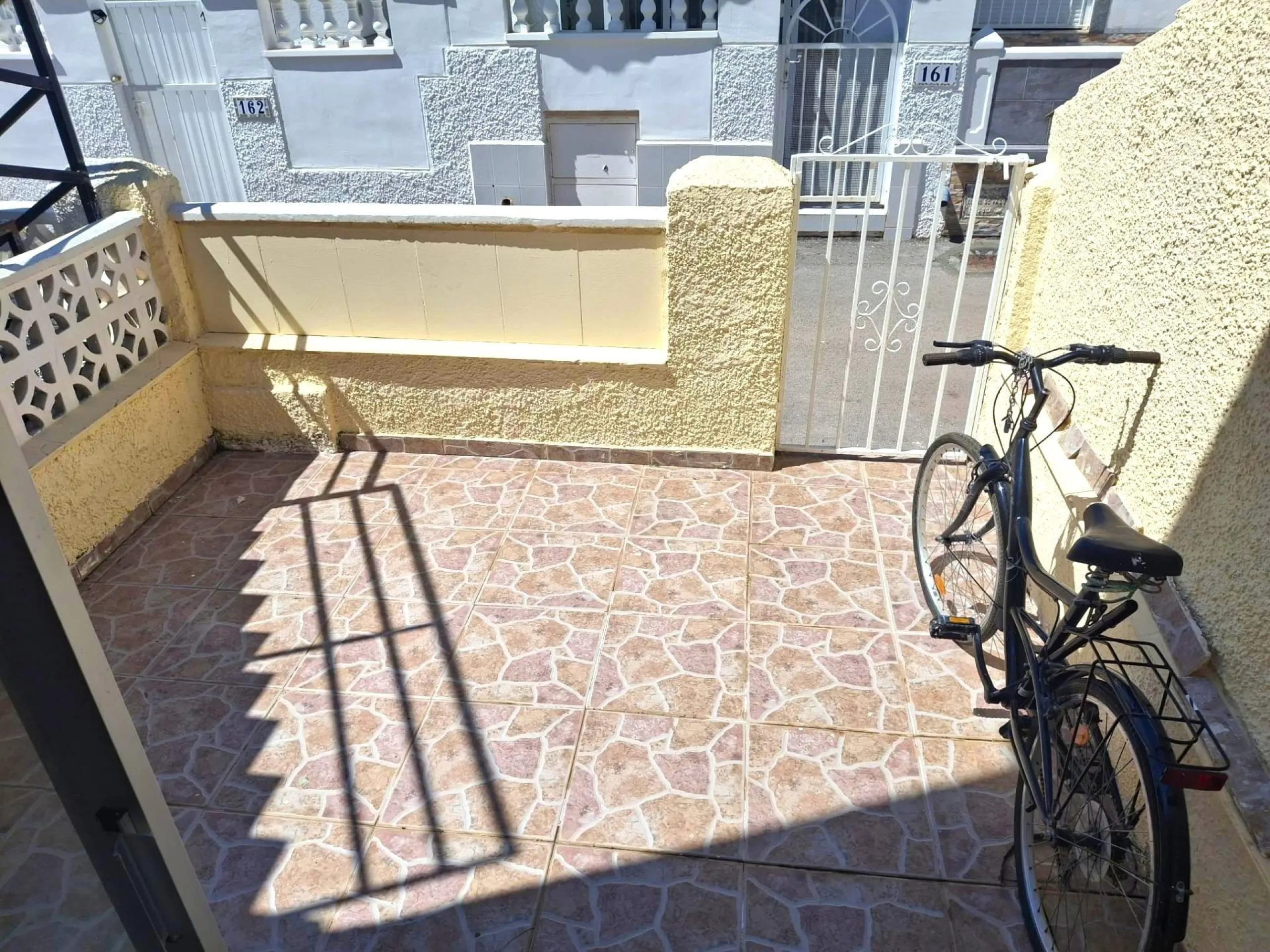 DUPLEX TRANQUILO EN EL LIMONAR
