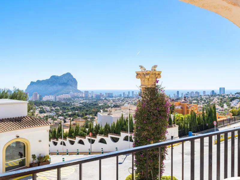 Bungalow with Sea Views in Calpe
