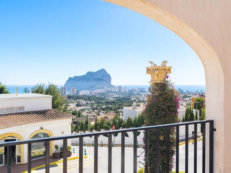 Bungalow with Sea Views in Calpe