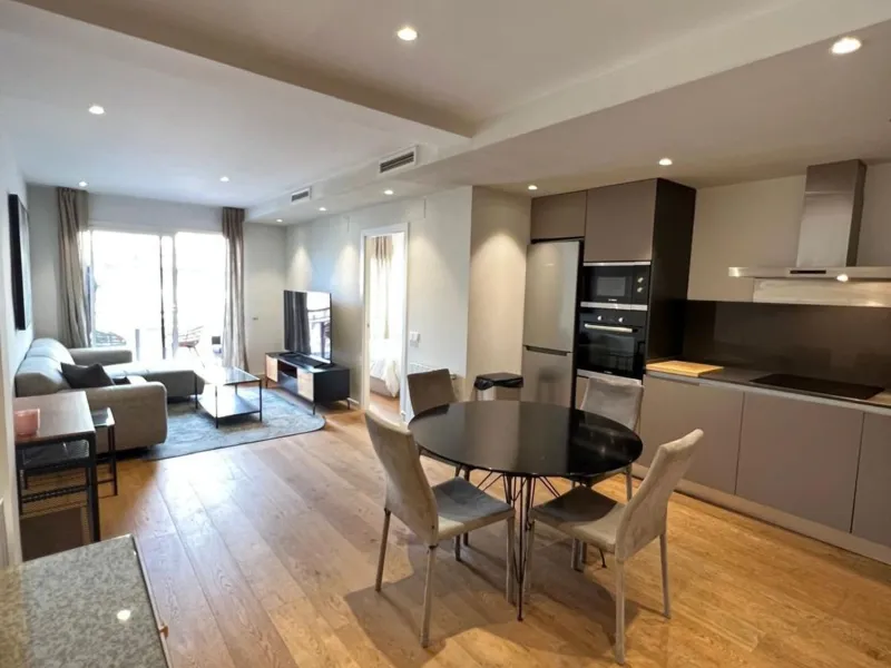 Apartamento en Entenca/Corsega – Diseño y Confort en el Centro de Barcelona