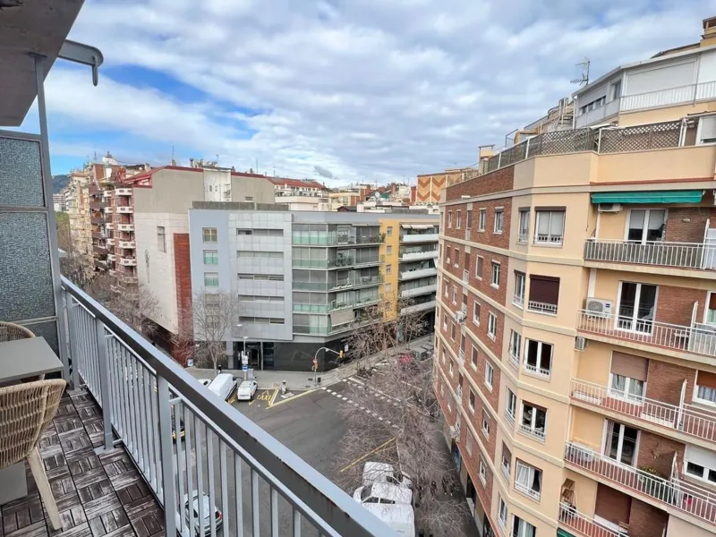 Apartamento en Entenca/Corsega – Diseño y Confort en el Centro de Barcelona