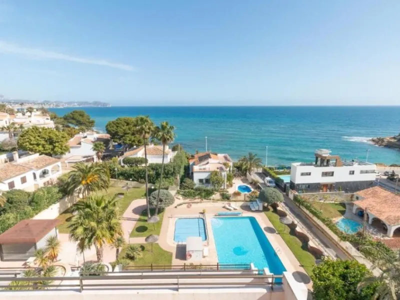 Bright studio with terrace and communal pool in Calpe