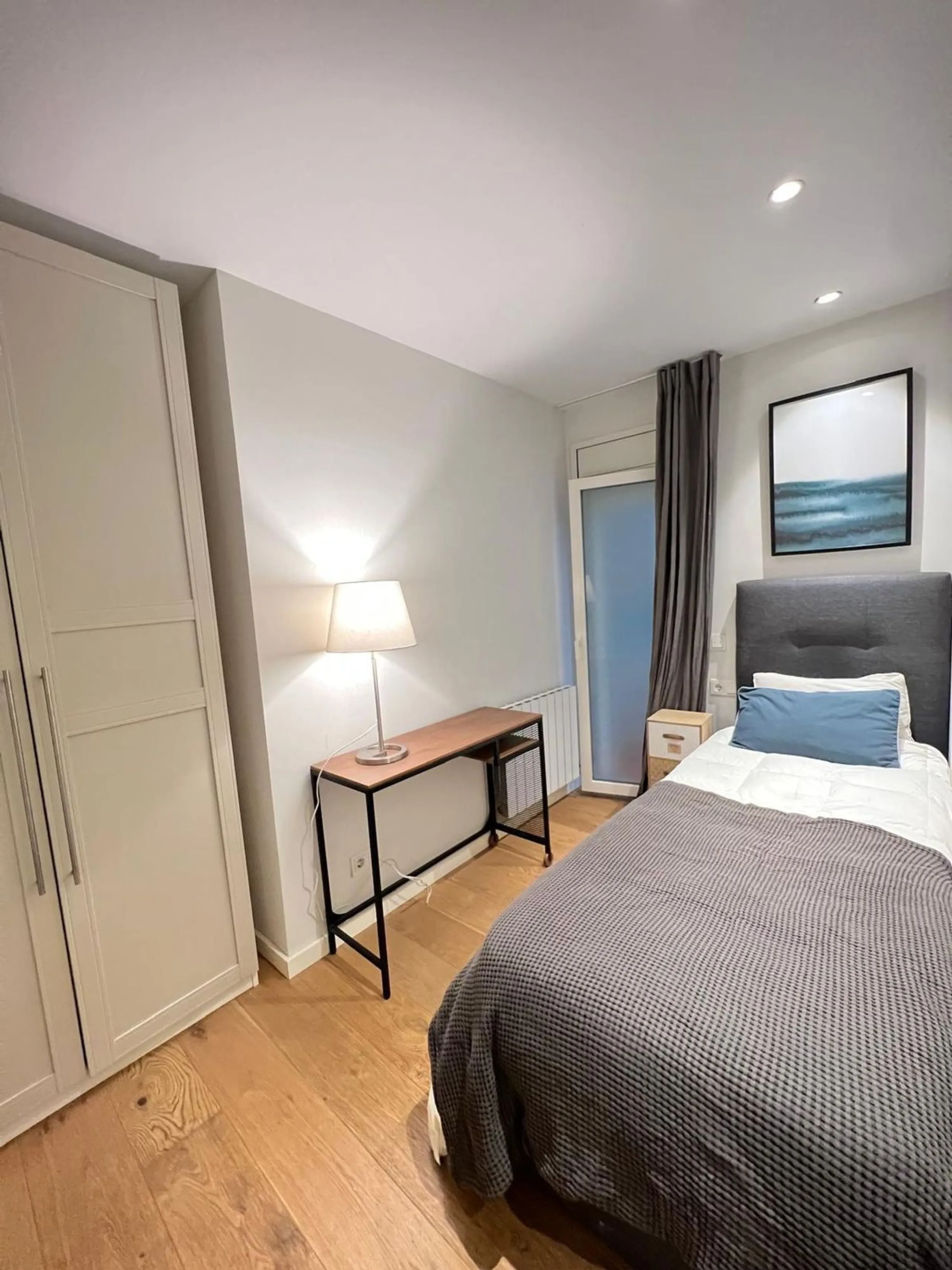 Apartamento en Entenca/Corsega – Diseño y Confort en el Centro de Barcelona