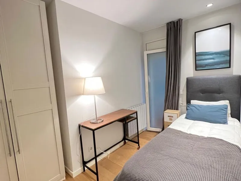 Apartamento en Entenca/Corsega – Diseño y Confort en el Centro de Barcelona