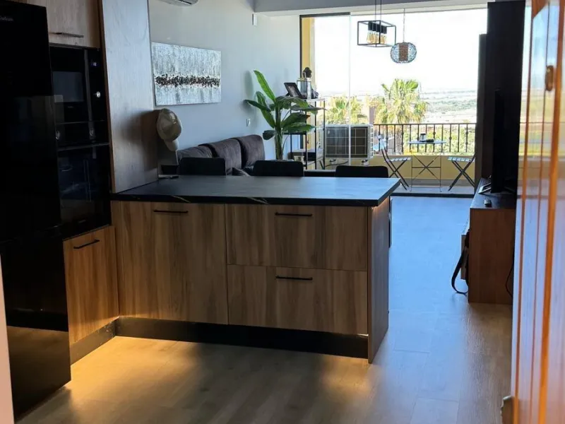 Exclusivo Piso de 2 Dormitorios en el Campo de Golf Bonalba, Mutxamel