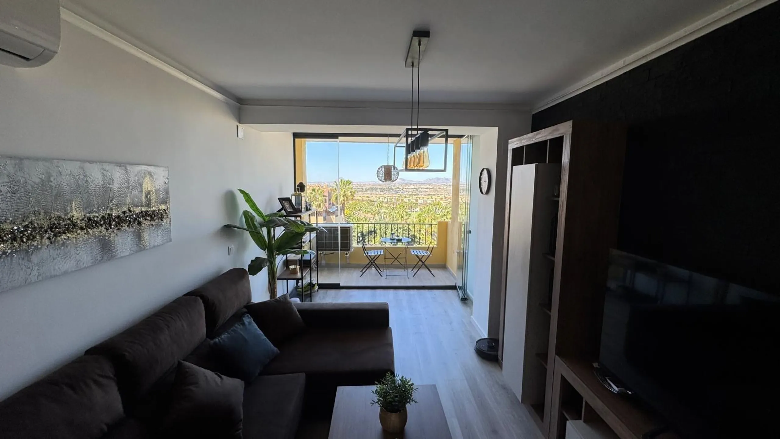 Exclusivo Piso de 2 Dormitorios en el Campo de Golf Bonalba, Mutxamel