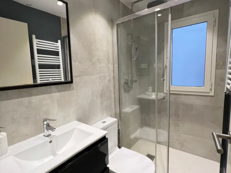 Apartamento en Entenca/Corsega – Diseño y Confort en el Centro de Barcelona