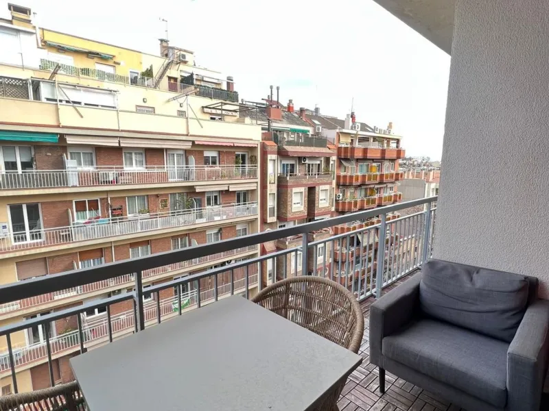 Apartamento en Entenca/Corsega – Diseño y Confort en el Centro de Barcelona