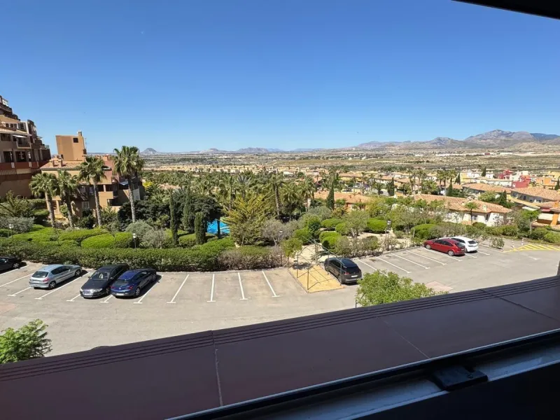 Exclusivo Piso de 2 Dormitorios en el Campo de Golf Bonalba, Mutxamel