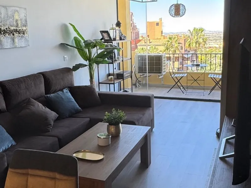 Exclusivo Piso de 2 Dormitorios en el Campo de Golf Bonalba, Mutxamel