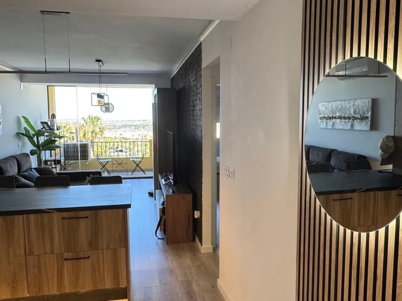 Exclusivo Piso de 2 Dormitorios en el Campo de Golf Bonalba, Mutxamel