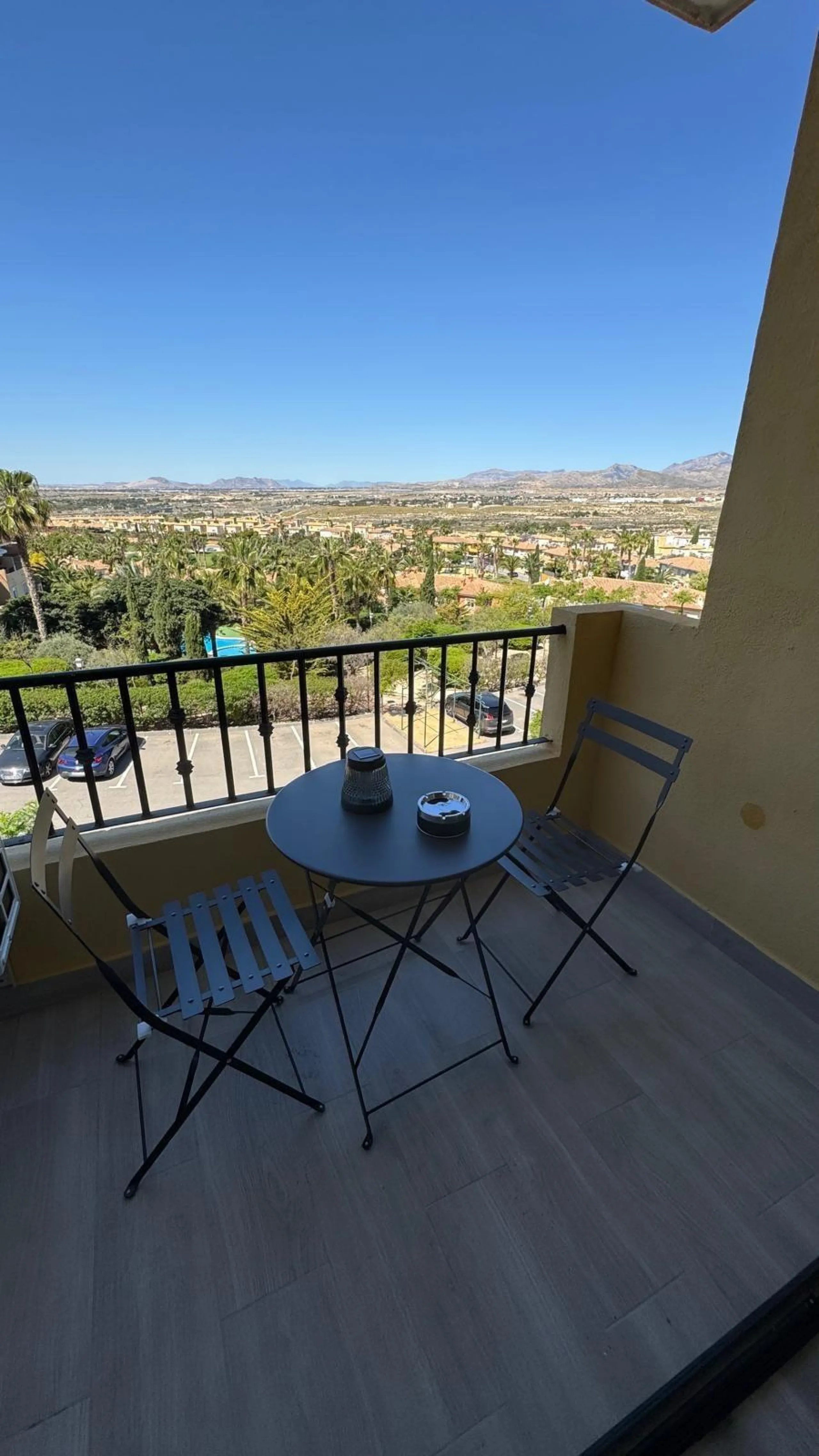 Exclusivo Piso de 2 Dormitorios en el Campo de Golf Bonalba, Mutxamel