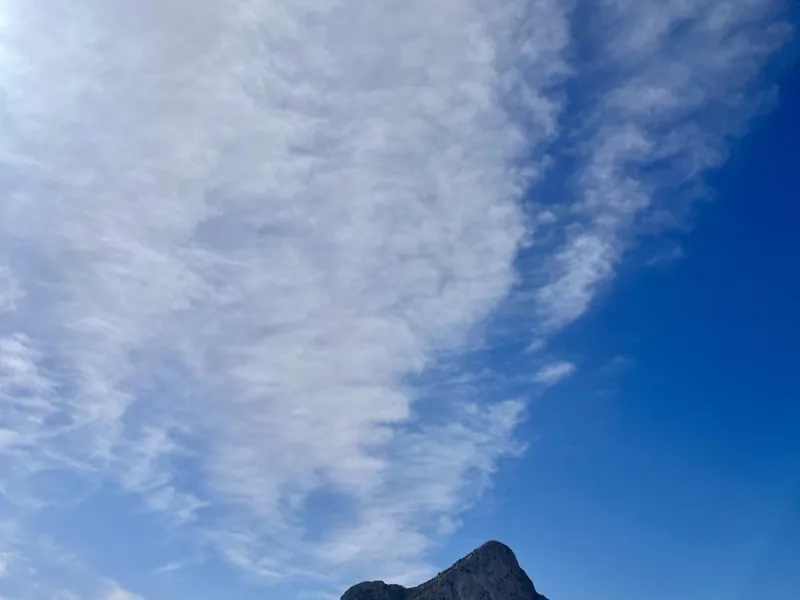 🌅 Apartamento en primera línea de playa en Calpe