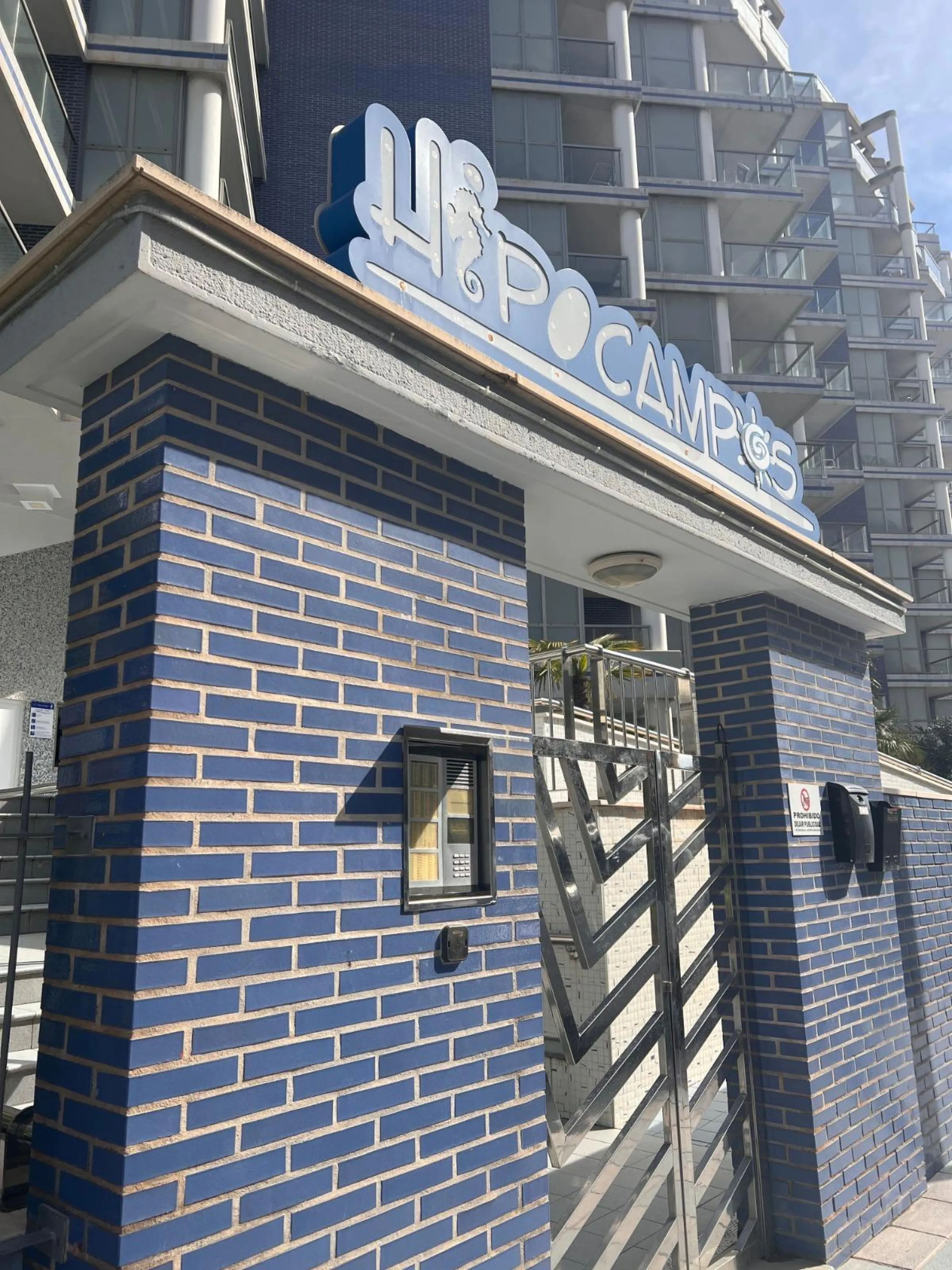 🌅 Apartamento en primera línea de playa en Calpe