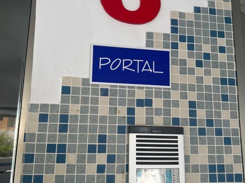 🌅 Apartamento en primera línea de playa en Calpe