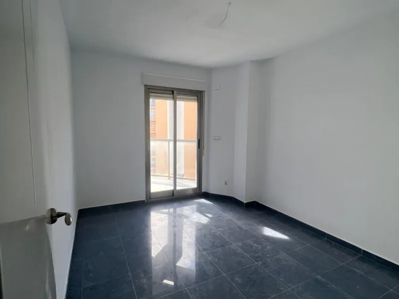 🌅 Apartamento en primera línea de playa en Calpe