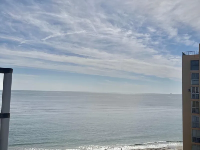 🌅 Apartamento en primera línea de playa en Calpe